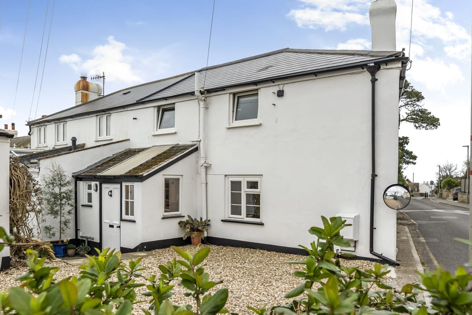 Meads Cottage, Charmouth: Welcome to your special holiday home!