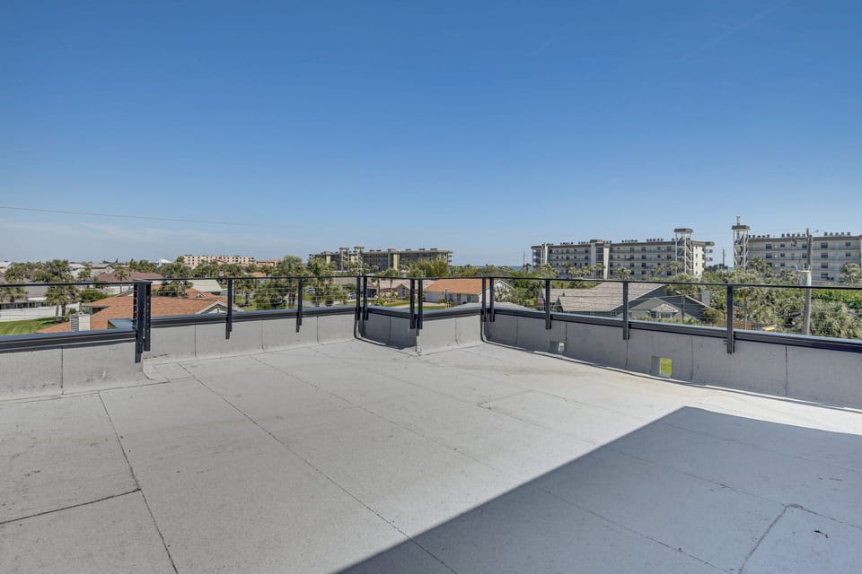 Rooftop Patio | Partial Ocean View