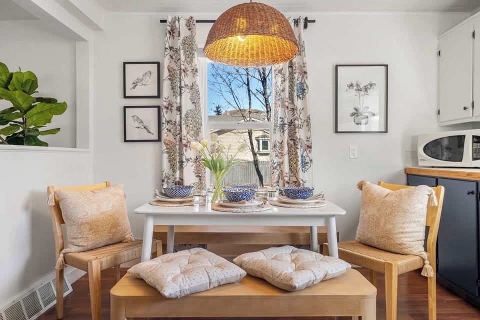 Dining table with seating for 6 for family meals.