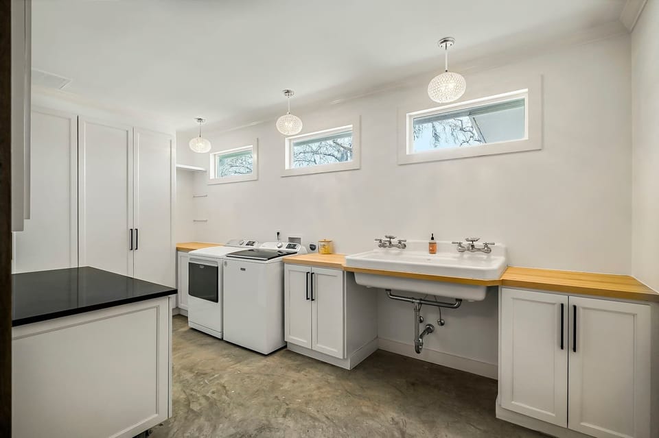 Laundry Area - Main House (1 or 3 laundry rooms on property)