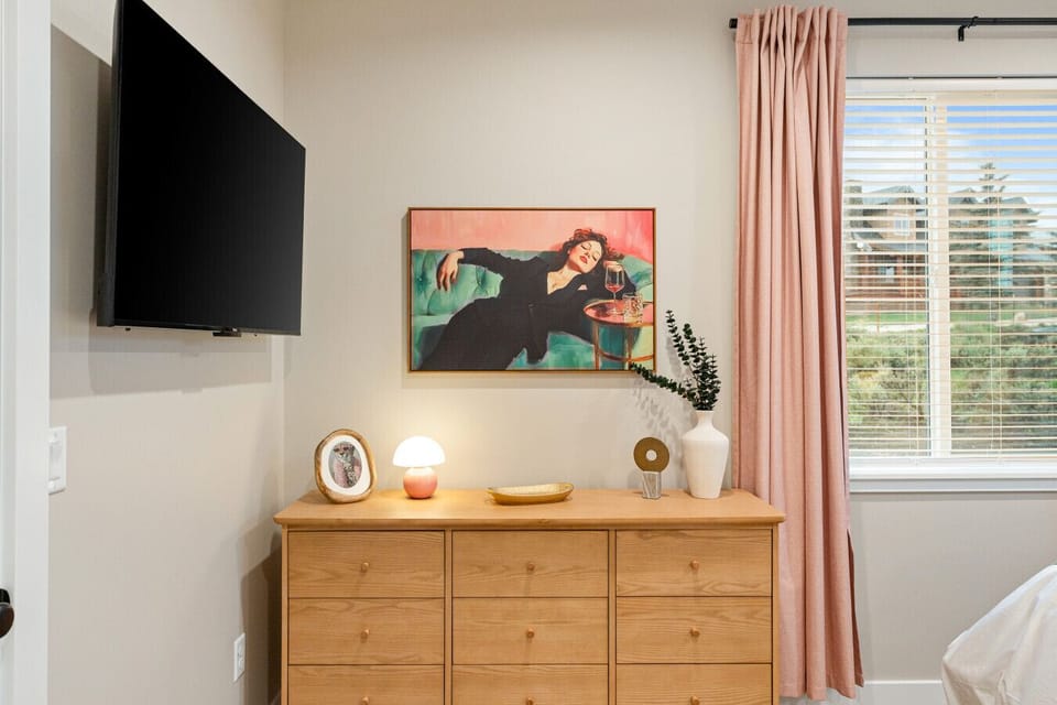 Bedroom 1 - King Bed + Ensuite Bath