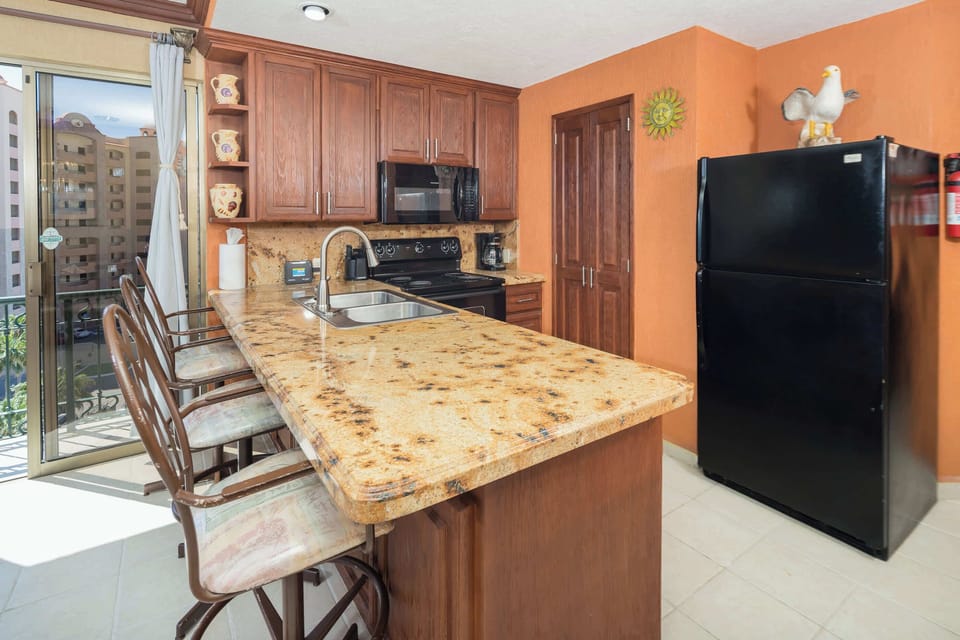Kitchen Bar