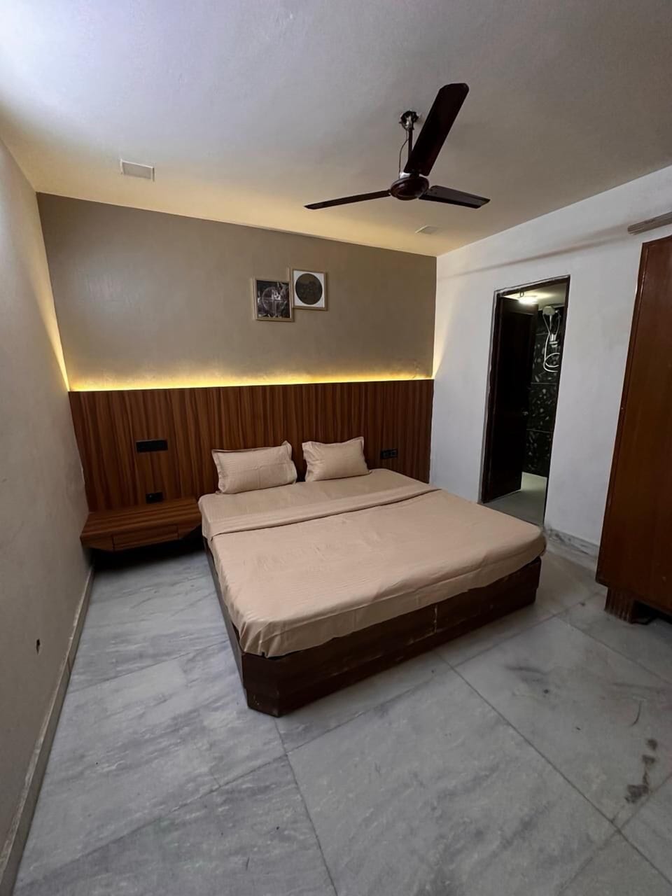 Superior Double Room | Desk, laptop workspace, soundproofing, iron/ironing board