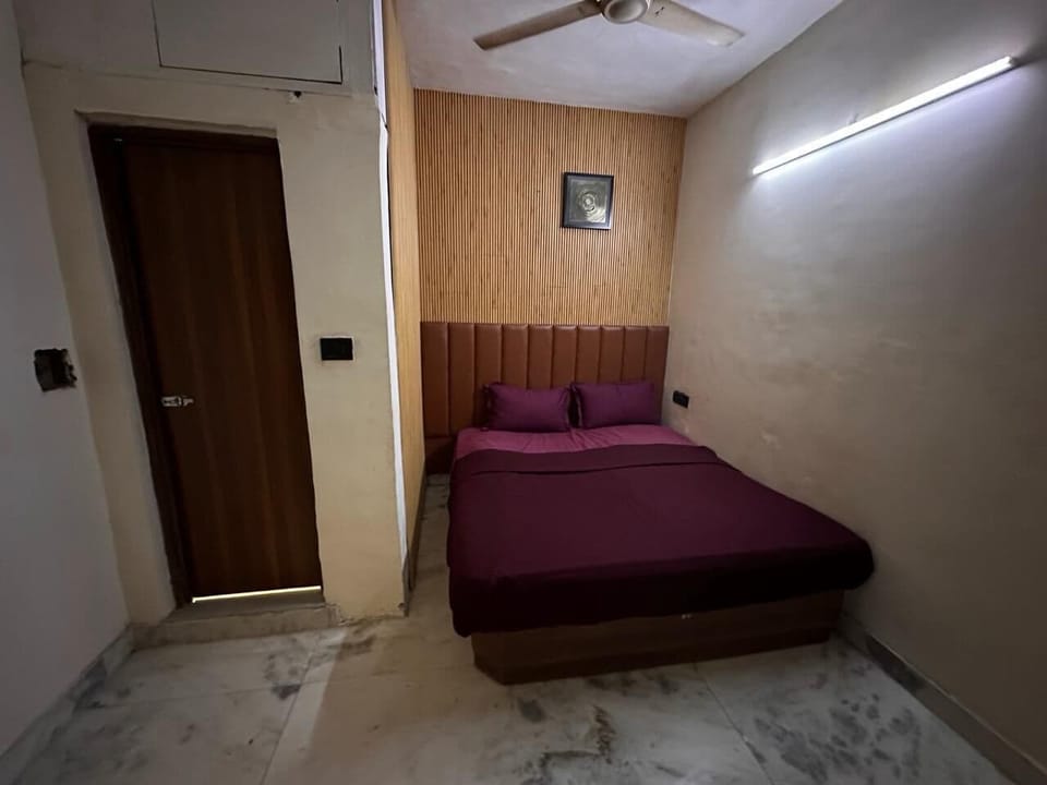 Superior Double Room | Desk, laptop workspace, soundproofing, iron/ironing board