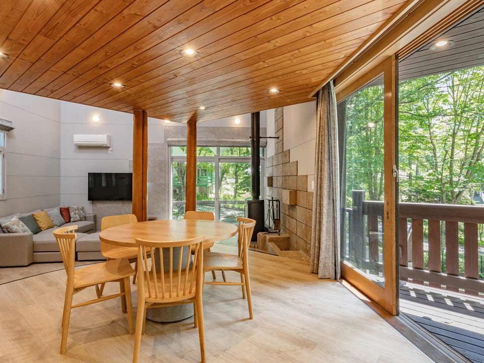 Premium Cottage With Private Dog Park(Non-smoking) | 1 bedroom, free WiFi, bed sheets