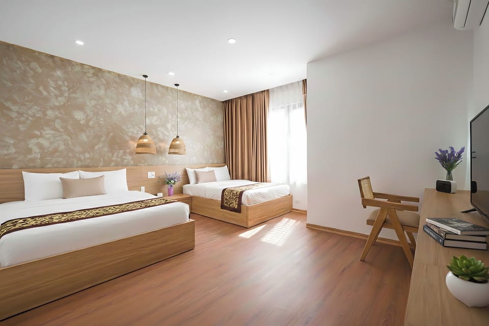 Family Quadruple Room | Premium bedding, memory foam beds, desk, WiFi (free)