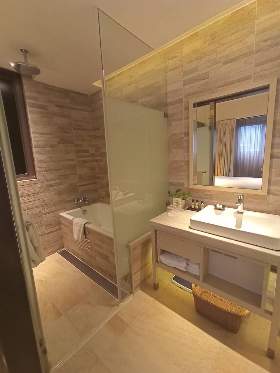 City View Double Room With Balcony | Bathroom | Separate tub and shower, deep soaking tub, rainfall showerhead