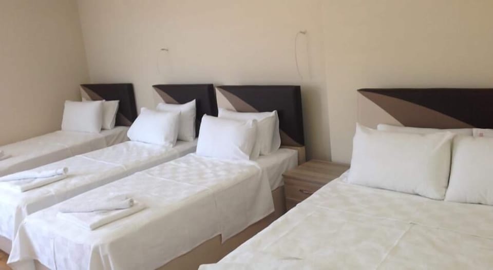 Minibar, in-room safe, free WiFi, bed sheets
