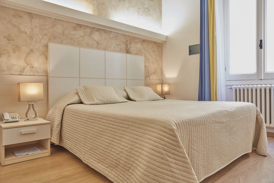 In-room safe, desk, blackout drapes, soundproofing