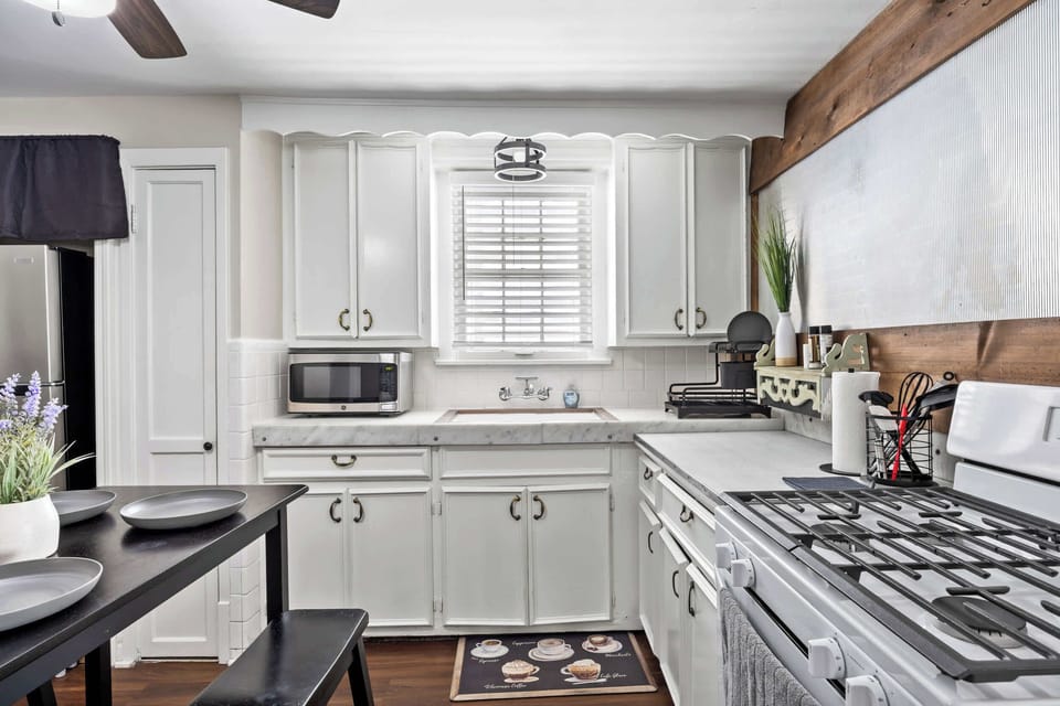 Kitchen - Cook & Dine – Everything you need for homemade meals.