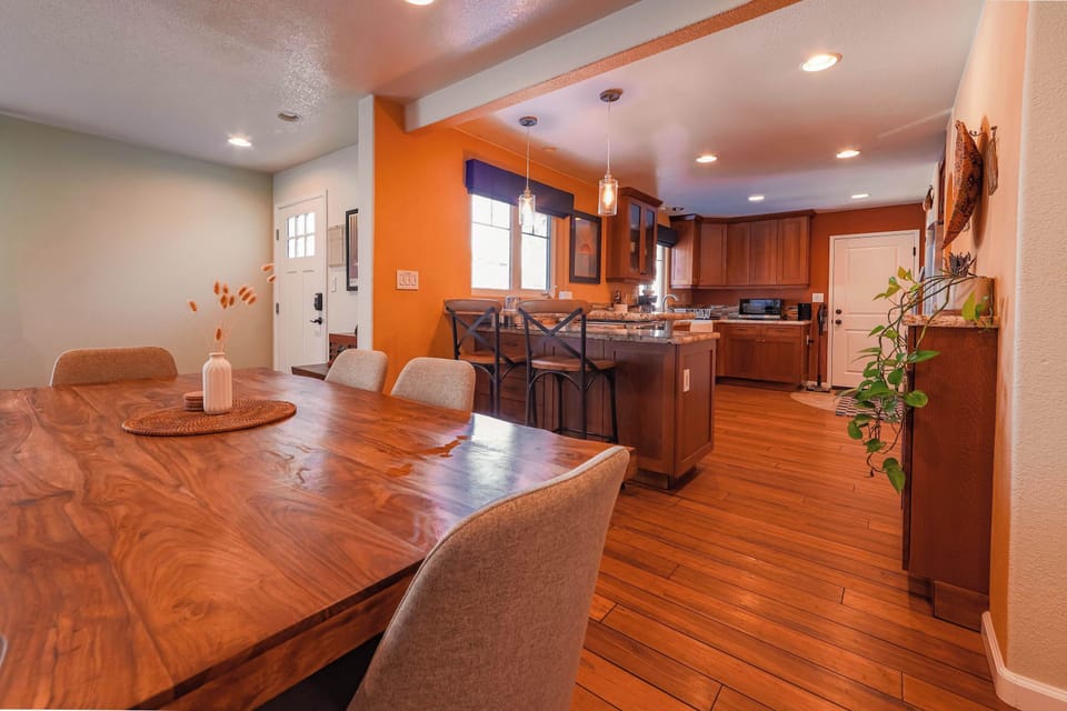 House, Multiple Beds, Fireplace, Mountain View (Tahoe Trail Retreat) | Dining