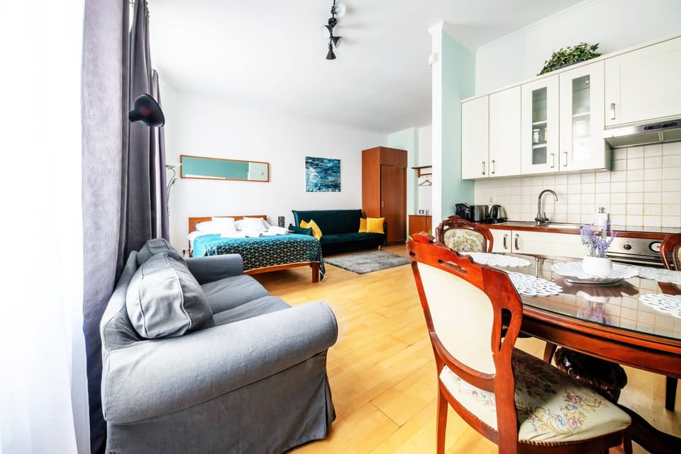 Luxury European Apartment | Living area