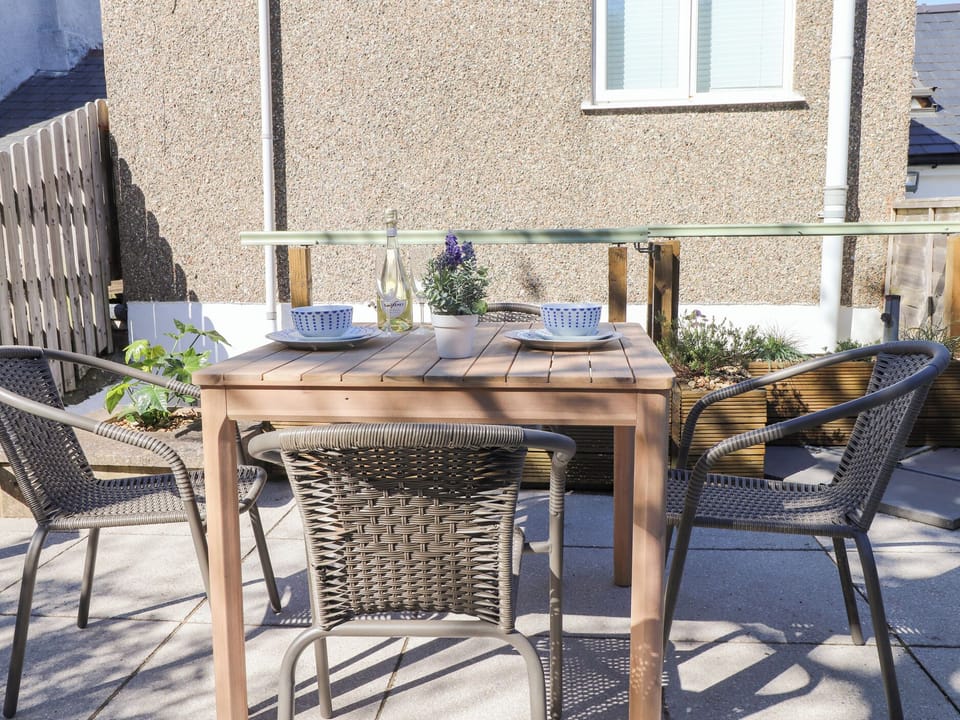 Cottage | Outdoor dining