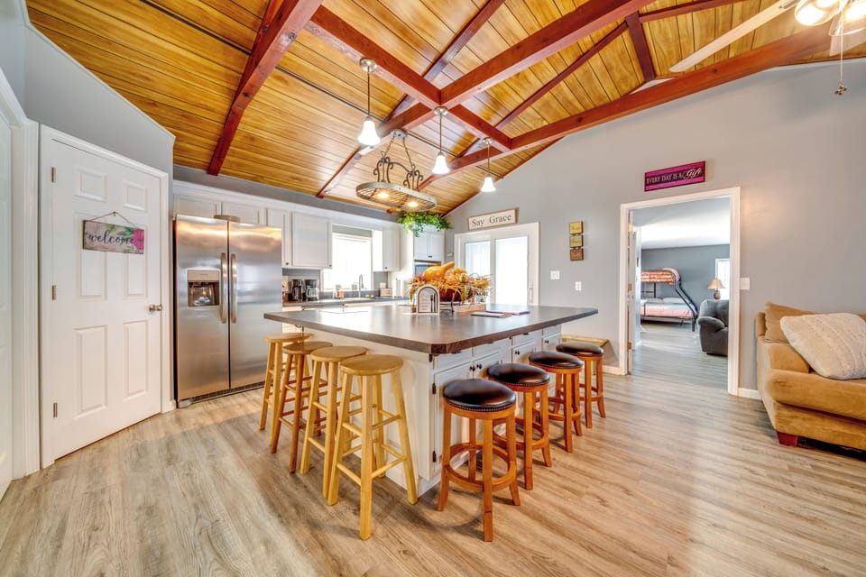 House (3 Bedrooms) | Interior