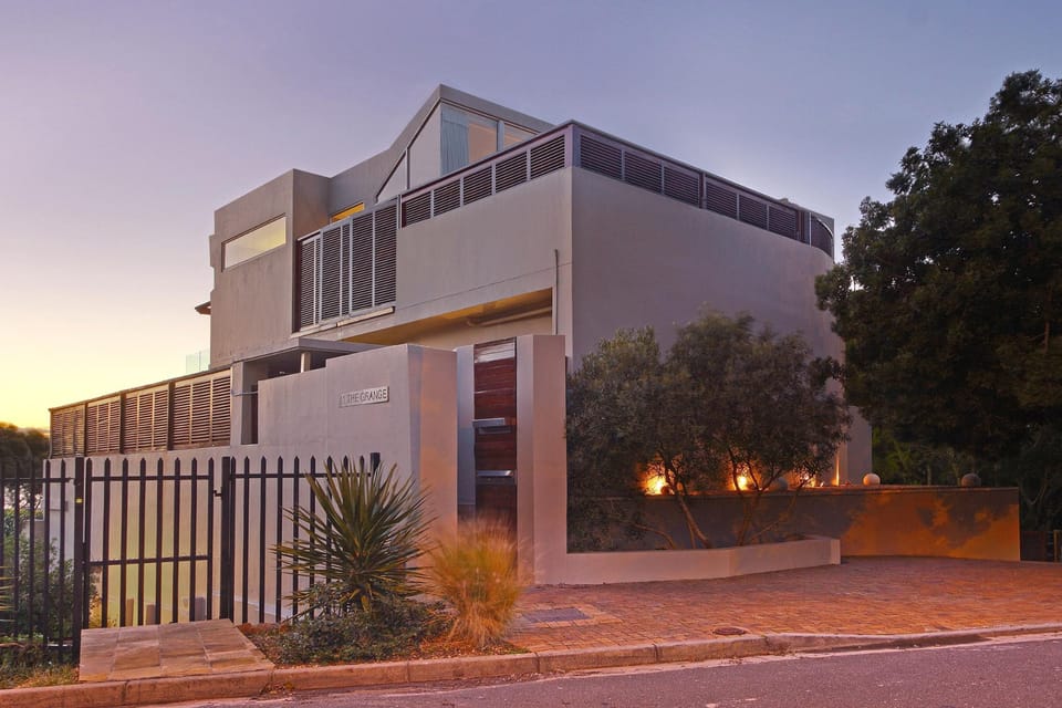 House | 3 bedrooms, desk, Internet