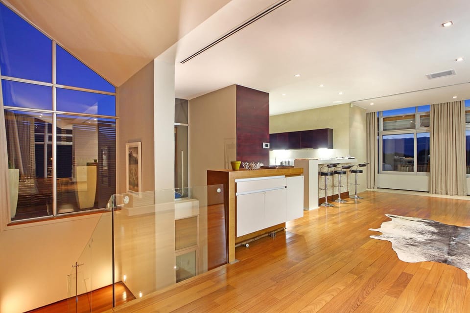 House | 3 bedrooms, desk, Internet