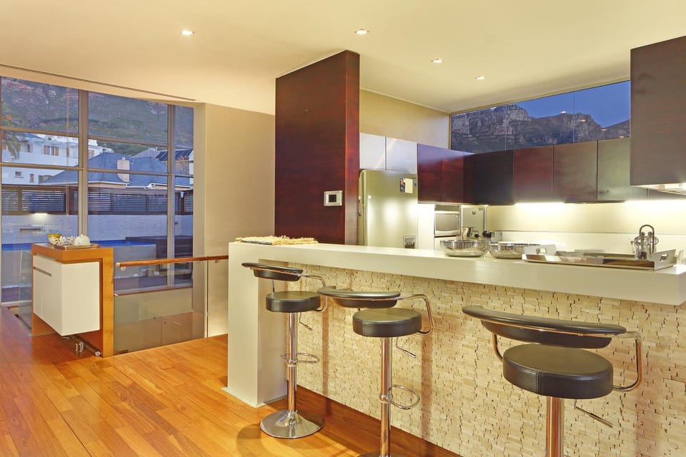 House | 3 bedrooms, desk, Internet