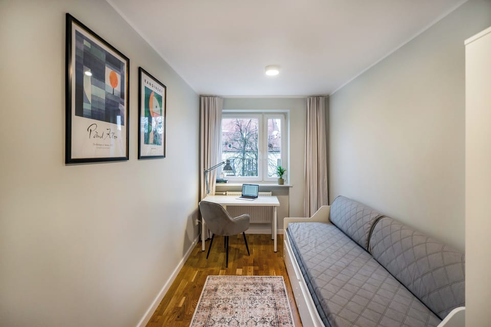 Apartment, Balcony, City View | 4 bedrooms, iron/ironing board, free WiFi