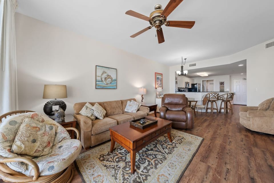 Beach Club 208C Living Room