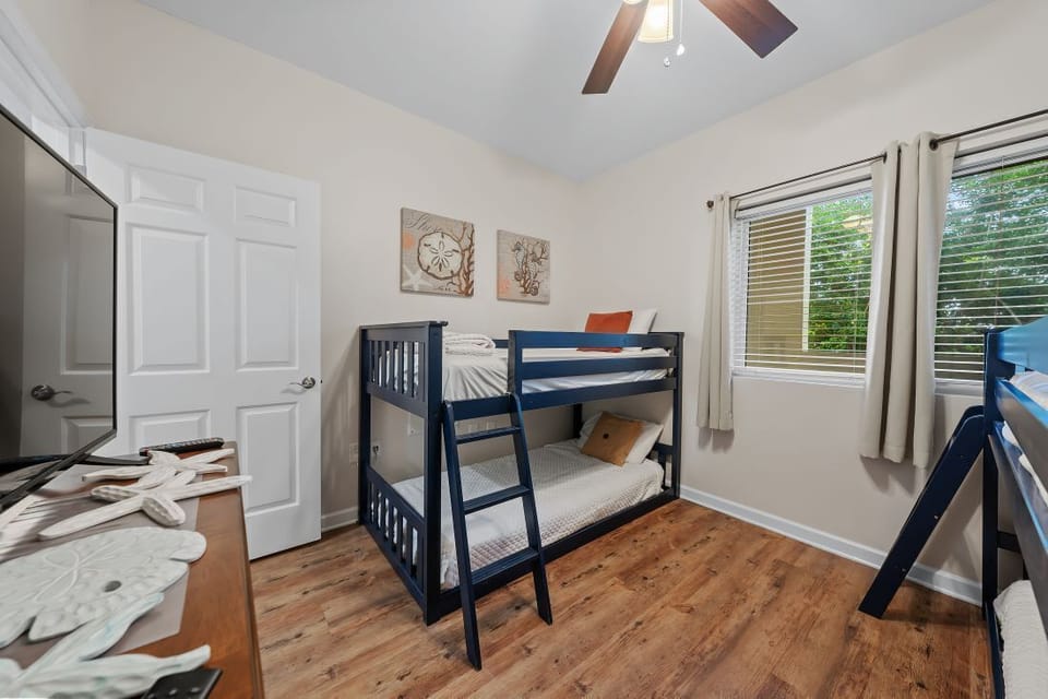 Beach Club 208C Bedroom 2 Bunks