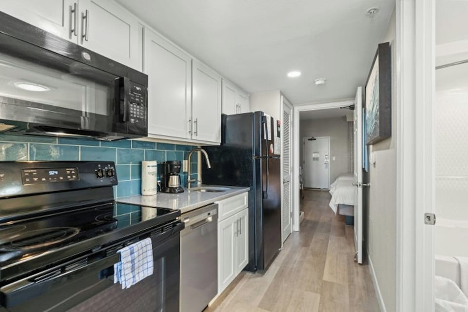 A fully stocked kitchen makes meal preparation a breeze.