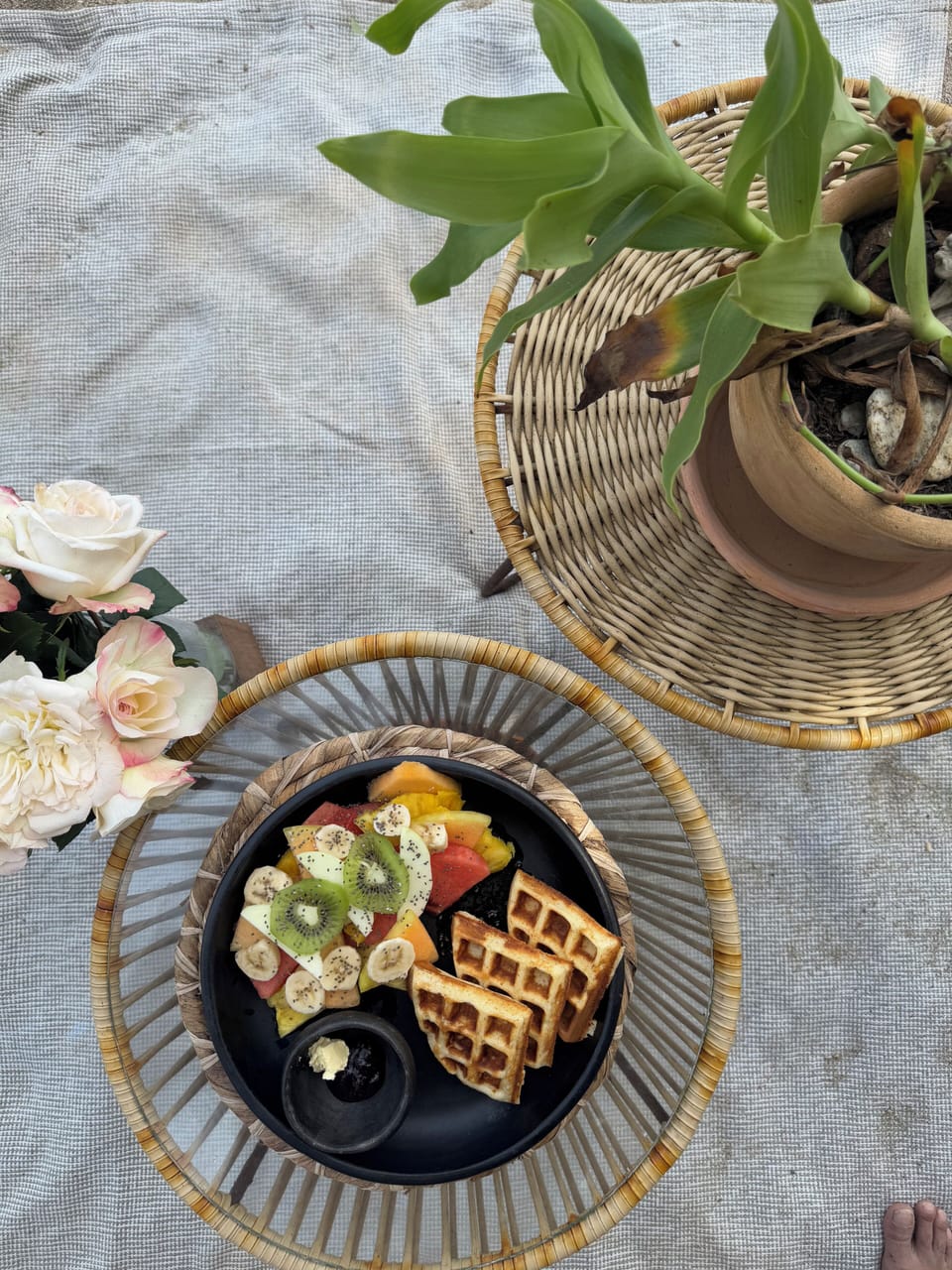 Daily cooked-to-order breakfast for a fee