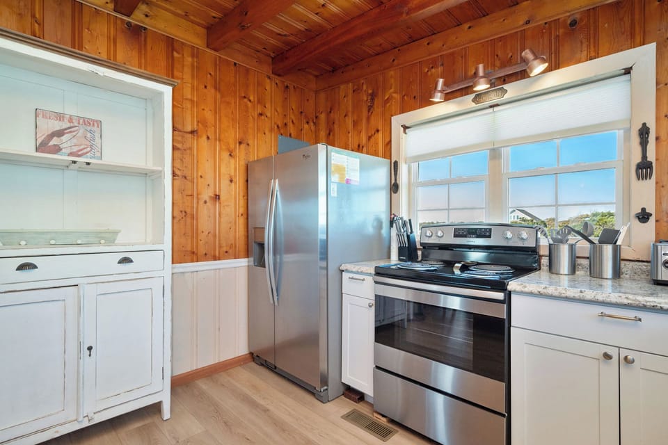 Kitchen - 1st Level Northeast