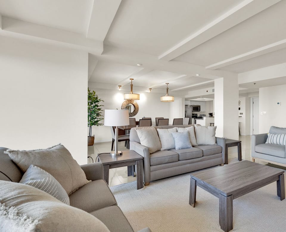 Exclusive Apartment, 3 Bedrooms, Balcony, Sea View | Living area | 50-inch Smart TV with cable channels
