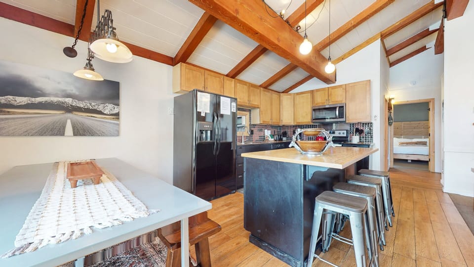 Indoors, Hardwood, Kitchen, Appliance, Microwave