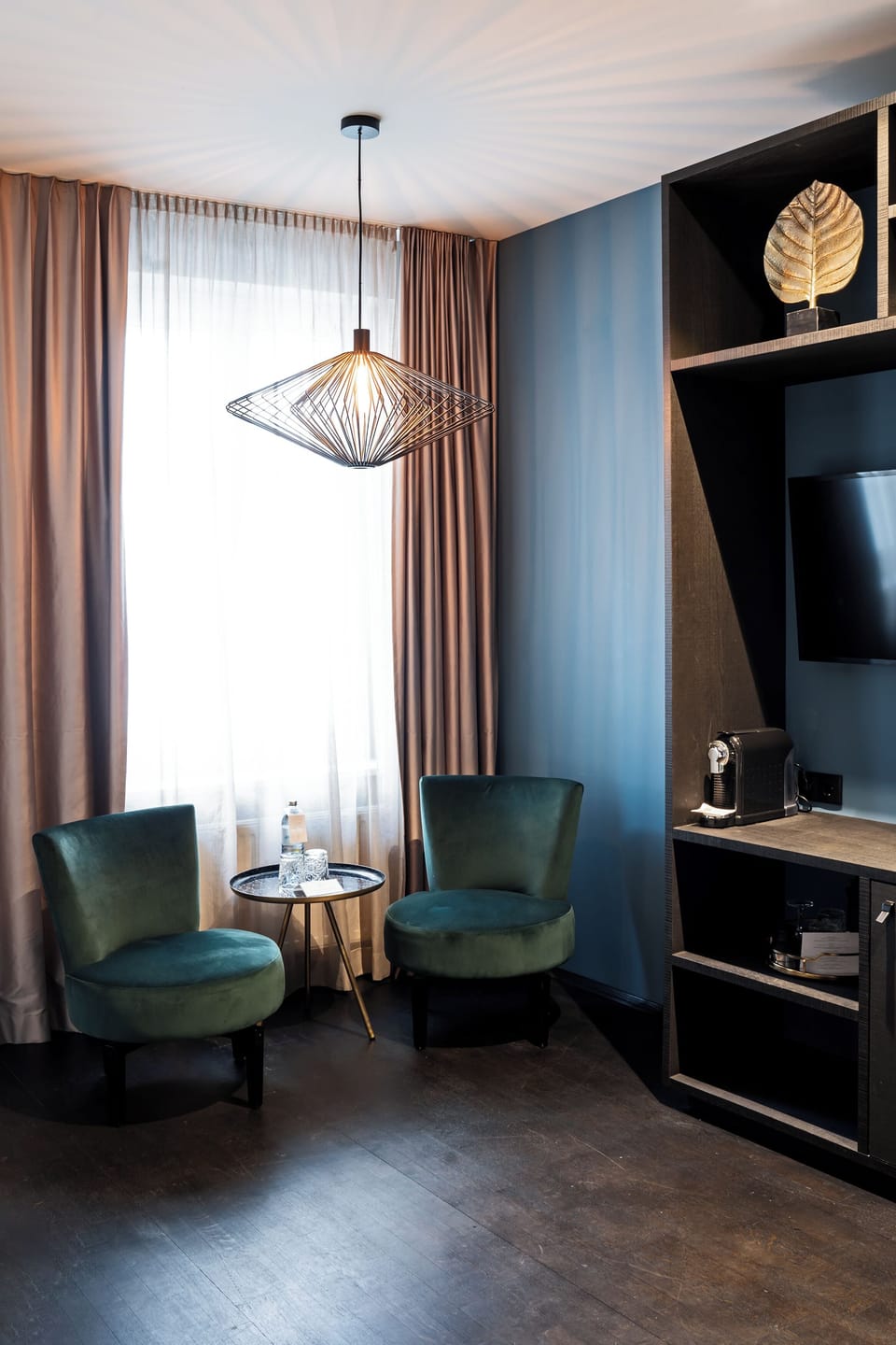 Cozy Room | In-room safe, desk, free WiFi