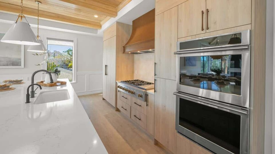 Kitchen - Oversized Refrigerator - (2) Dishwashers, Double Ovens, &amp; Large Gas Stove - Balcony Access