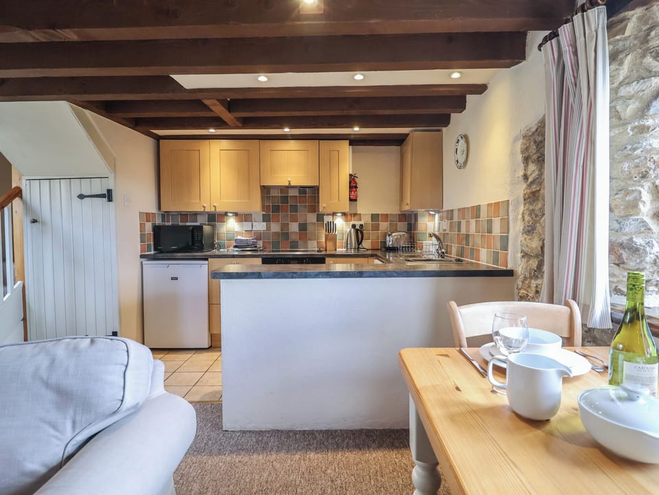 Fridge, microwave, dishwasher, toaster