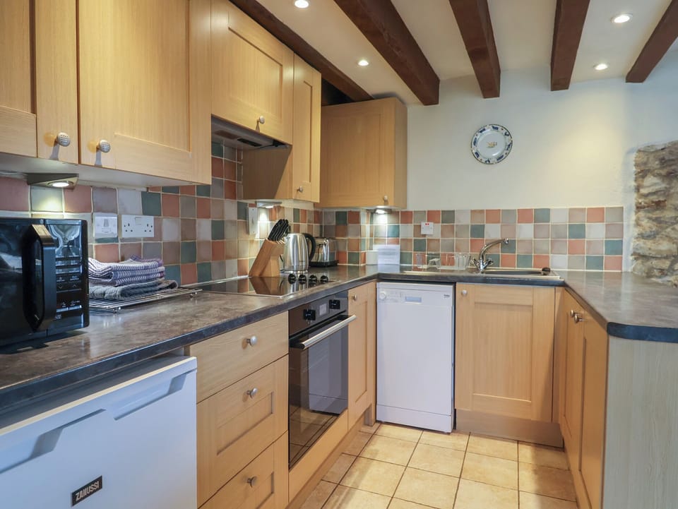 Fridge, microwave, dishwasher, toaster