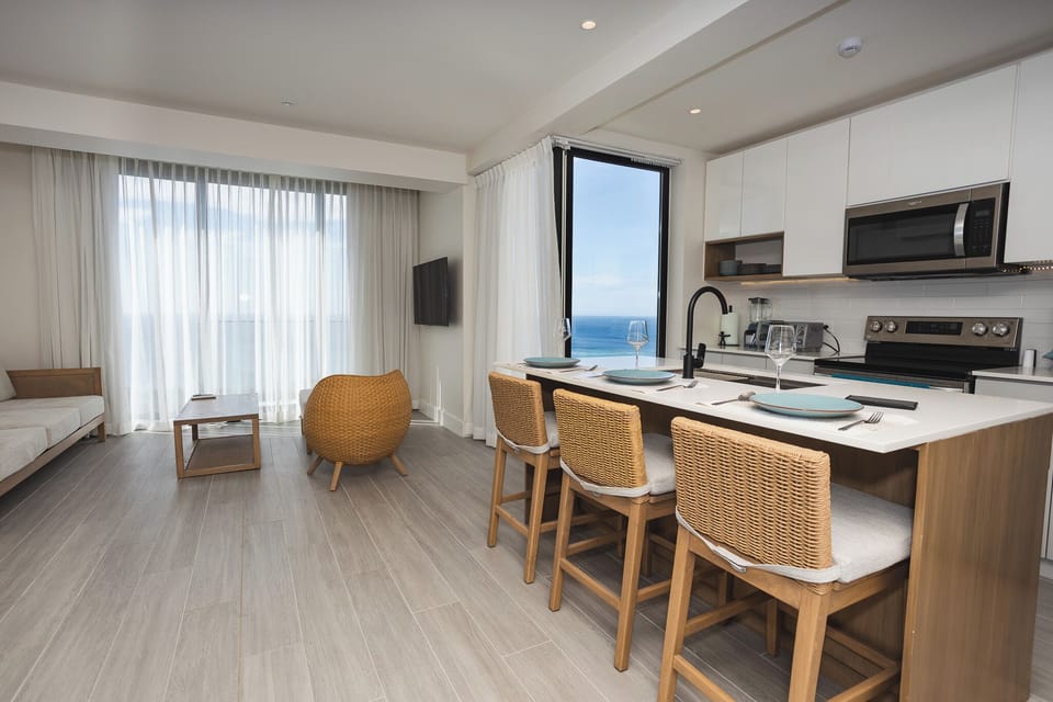 Exclusive Loft | Private kitchen | Coffee/tea maker, oven, stovetop, cookware/dishes/utensils