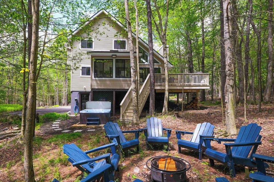 All the amenities you’re looking for, in a vacation home freshly updated in 2025.