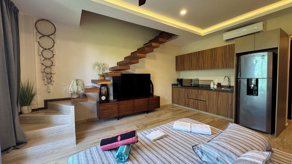Luxury Penthouse, 2 Bedrooms, Private Pool | Free WiFi, bed sheets