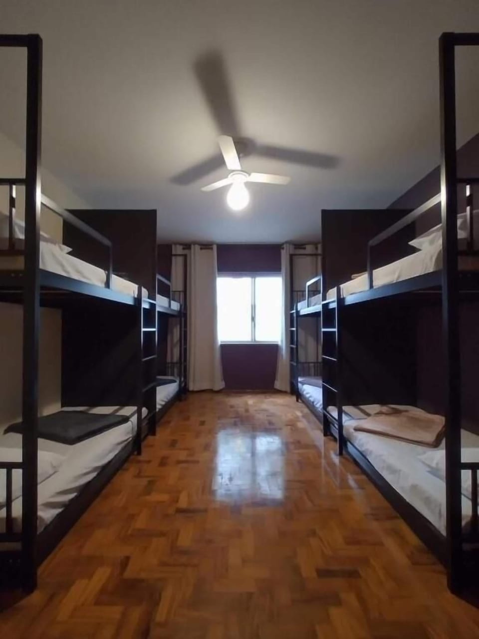 Mixed dormitory, 8 beds, fan | Iron/ironing board, free WiFi, bed sheets