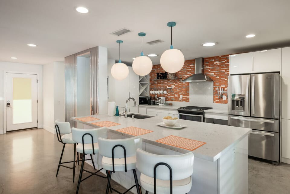 Fully equipped kitchen