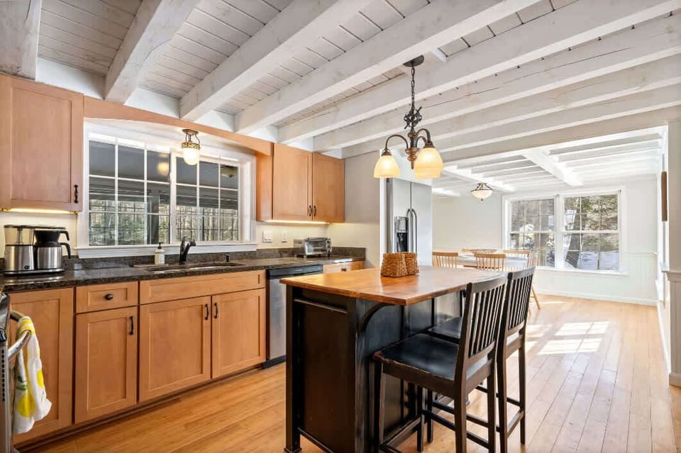House, Multiple Beds, Kitchen, Garden View (Good Tidings) | Private kitchen | Fridge, microwave, oven, stovetop