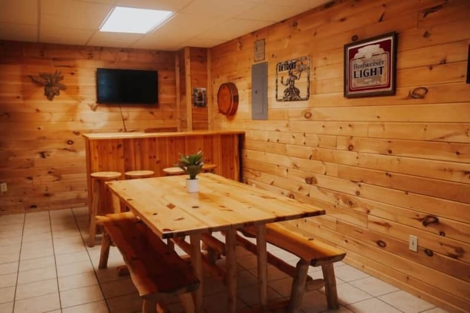 Entrance & Sitting Area