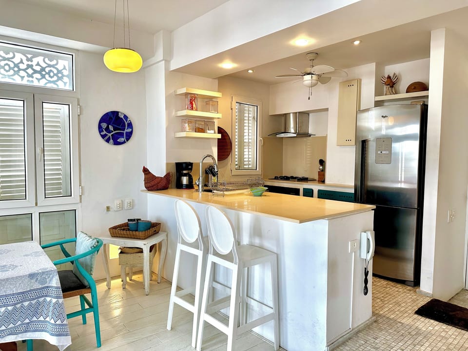 Exclusive Apartment | Private kitchen | Fridge, stovetop, cookware/dishes/utensils