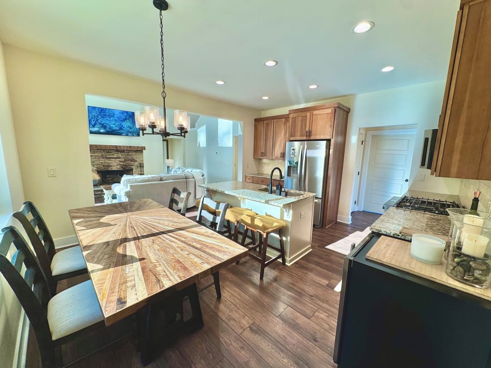 Kitchen and Dinning