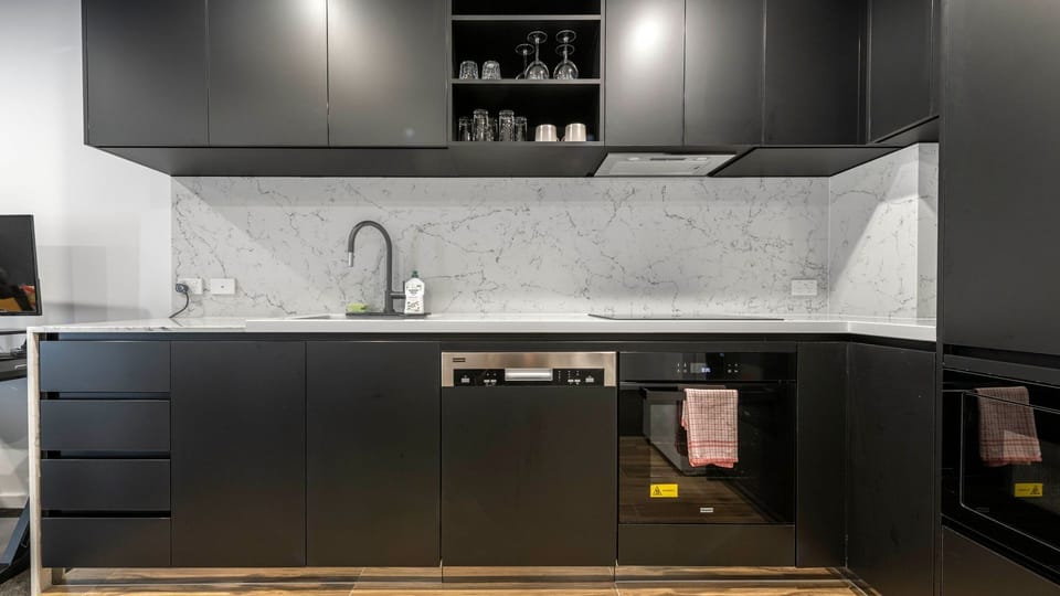 Simple and practical cooking space