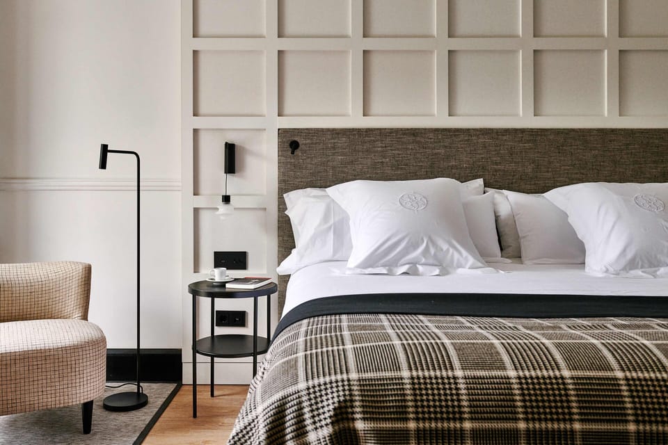 Executive Double Room | Down comforters, minibar, in-room safe, desk