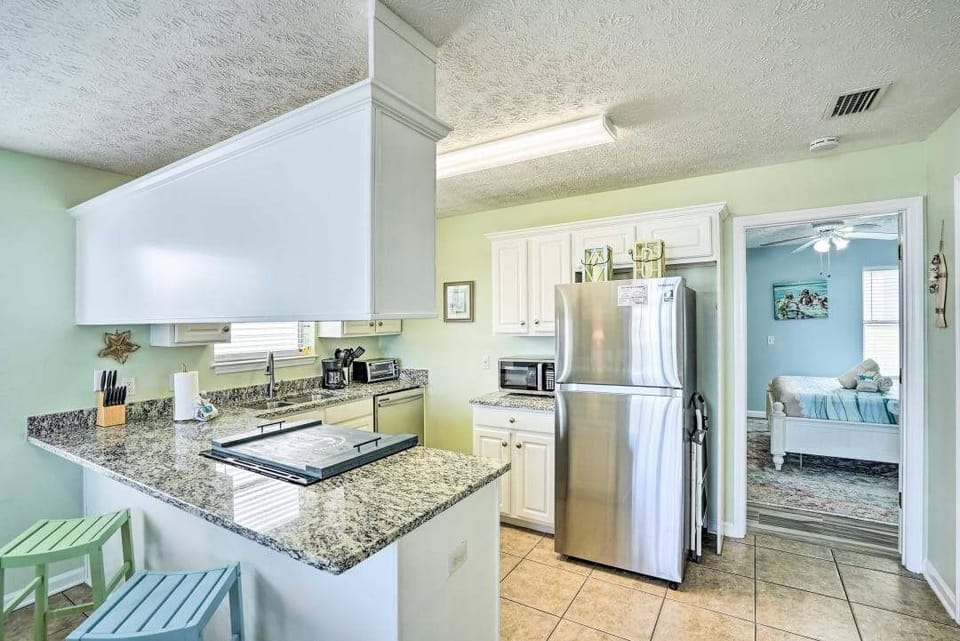 Fully stocked kitchen
