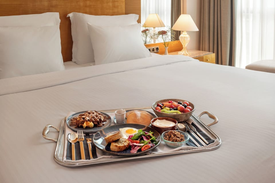 Executive Junior Suite | Premium bedding, desk, free WiFi, bed sheets