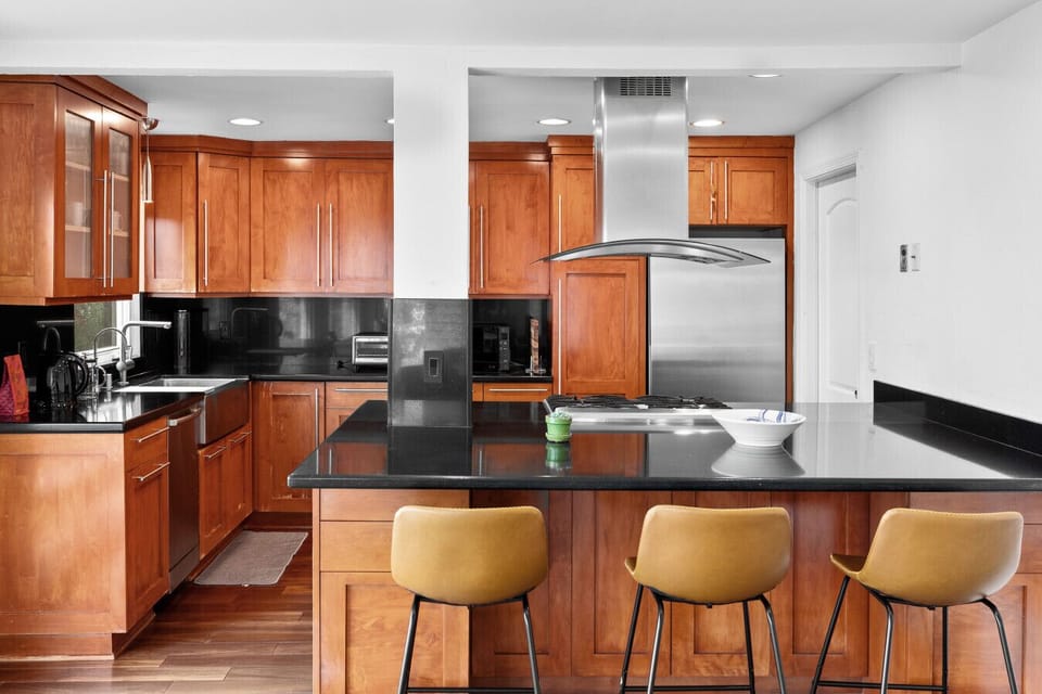 Fully equipped kitchen