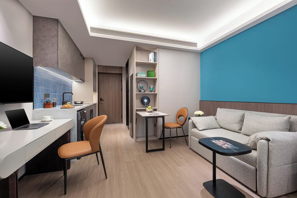 Executive Single Room | In-room safe, desk, laptop workspace, blackout drapes