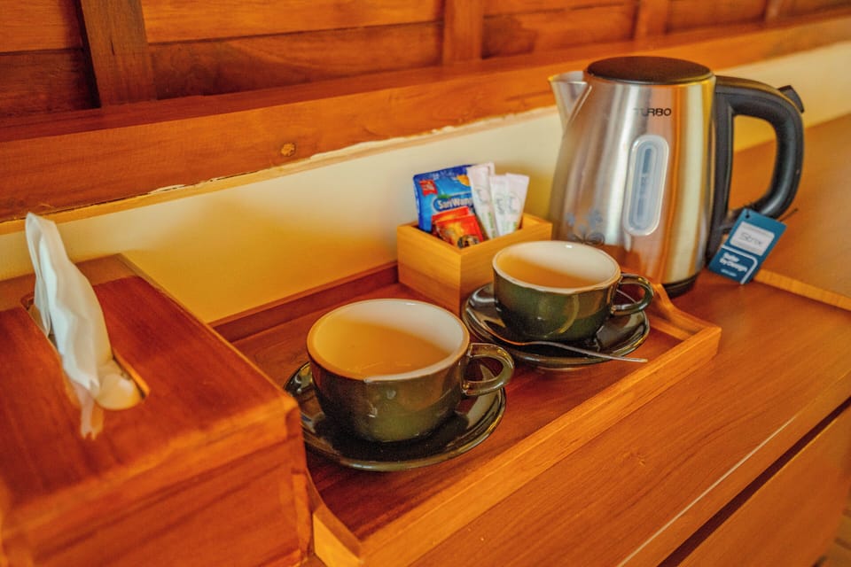 Deluxe Double Room | In-room safe, laptop workspace, iron/ironing board, free WiFi