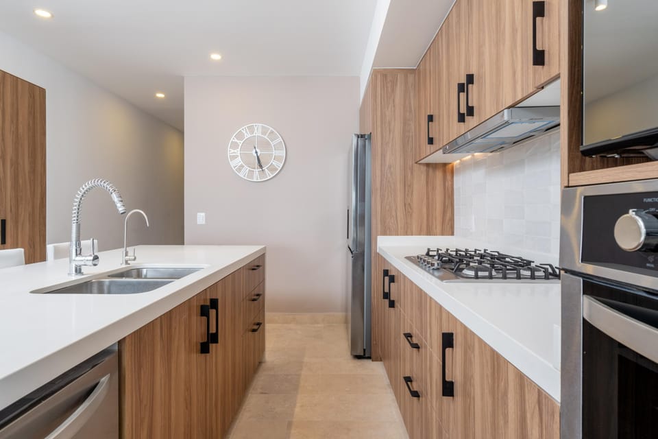 Condo - Image 9